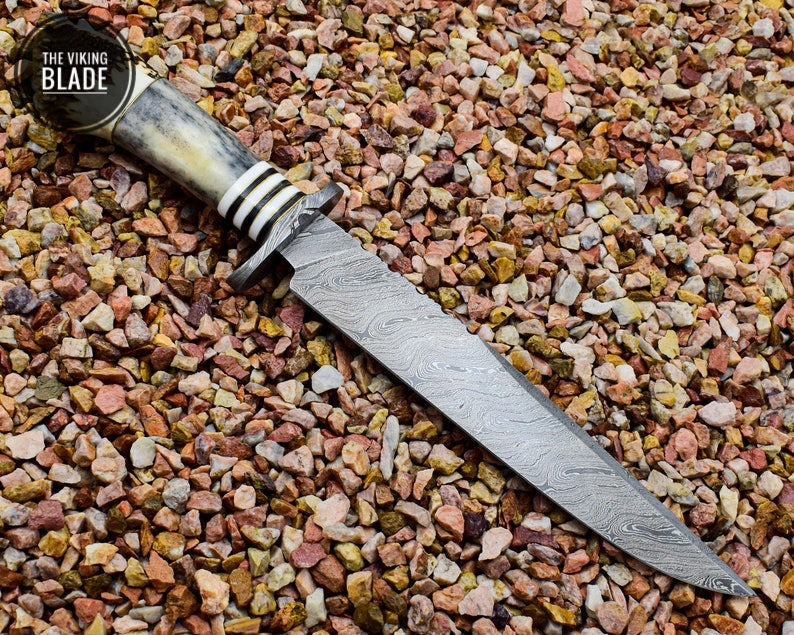 Handmade Damascus Steel Knife with Stag Antlers Crown Handle With Leather Sheath