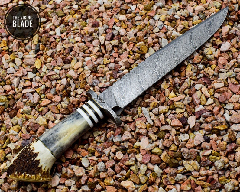 Handmade Damascus Steel Knife with Stag Antlers Crown Handle With Leather Sheath