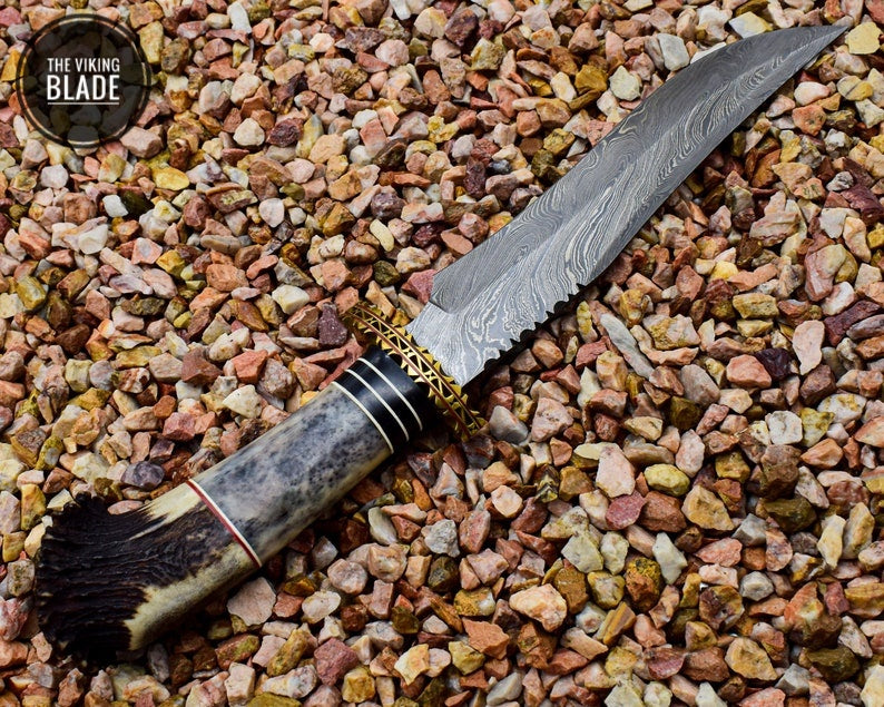 Stag Antlers Crown Handle Handmade Damascus Steel Knife with Free Leather Sheath