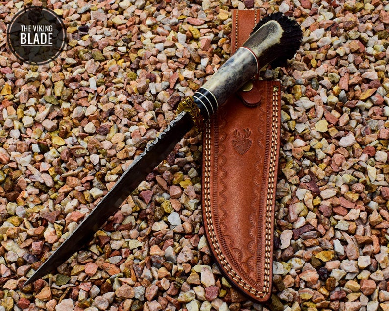 Stag Antlers Crown Handle Handmade Damascus Steel Knife with Free Leather Sheath