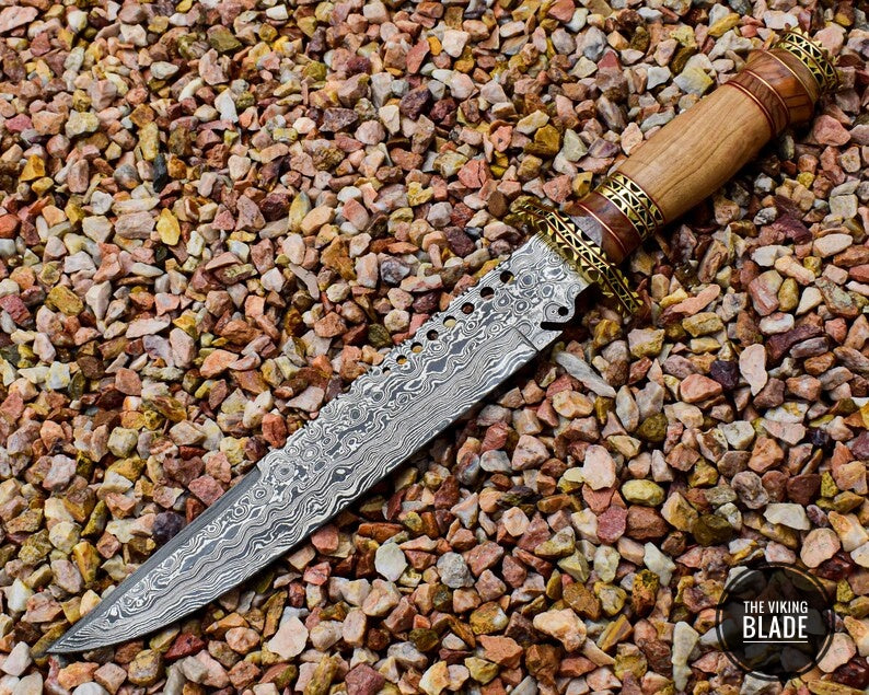 Quality Gift Hand Engraved Brass Embellishments Fancy Handmade Damascus Steel Hunting for beloved Father