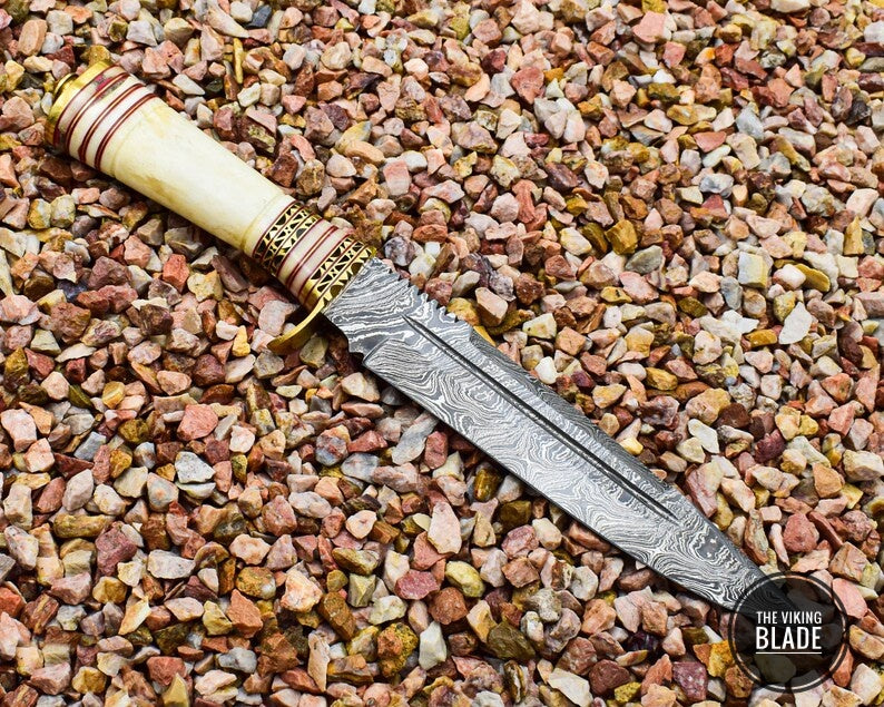 Handmade Damascus Steel Knife with Free Leather Sheath