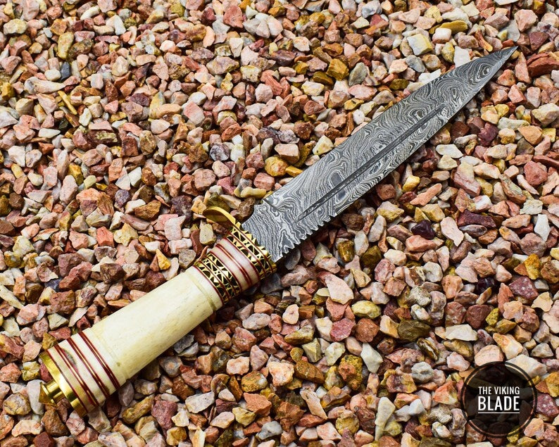 Handmade Damascus Steel Knife with Free Leather Sheath