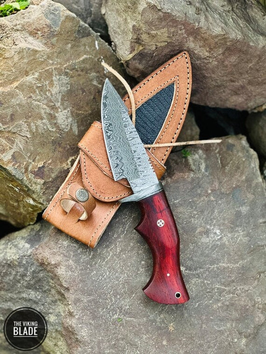 Custom Handmade Damascus Steel Hunting Knife With Leather Sheath