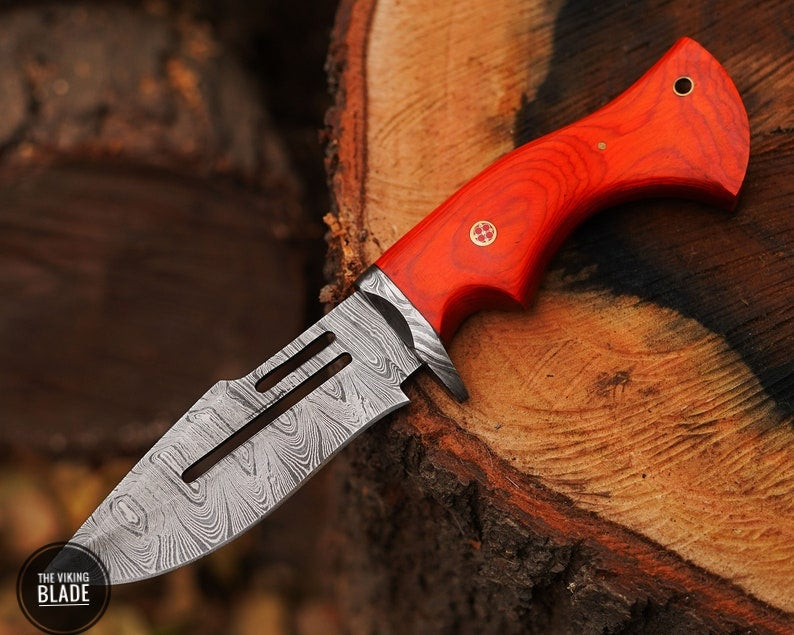 Hand forged Damascus steel knife Non slip Color wood handle leather sheath