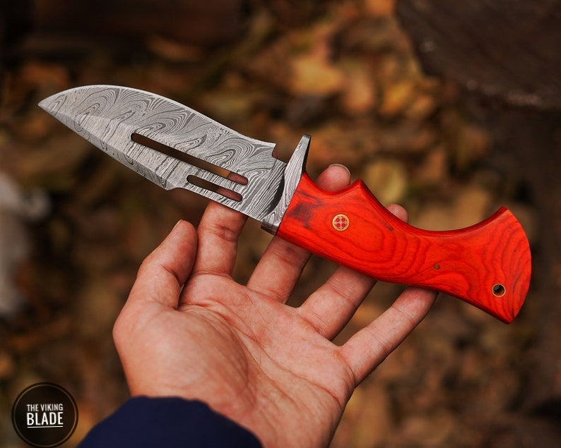 Hand forged Damascus steel knife Non slip Color wood handle leather sheath