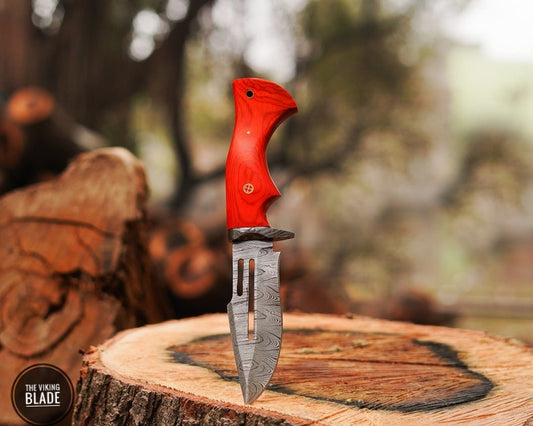 Hand forged Damascus steel knife Non slip Color wood handle leather sheath