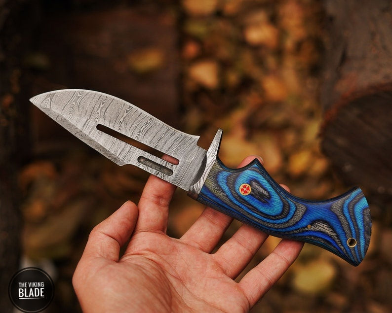 Hand forged Damascus steel knife Non slip Color wood handle leather sheath
