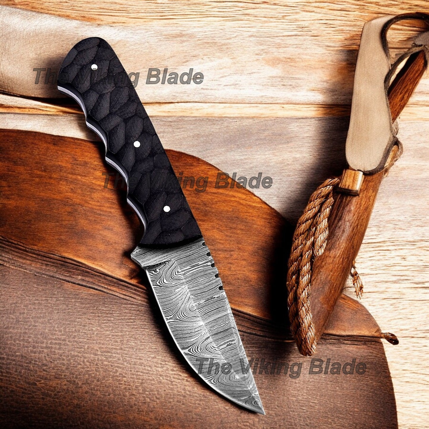 7" Custom Made Skinning Knife With Leather Sheath