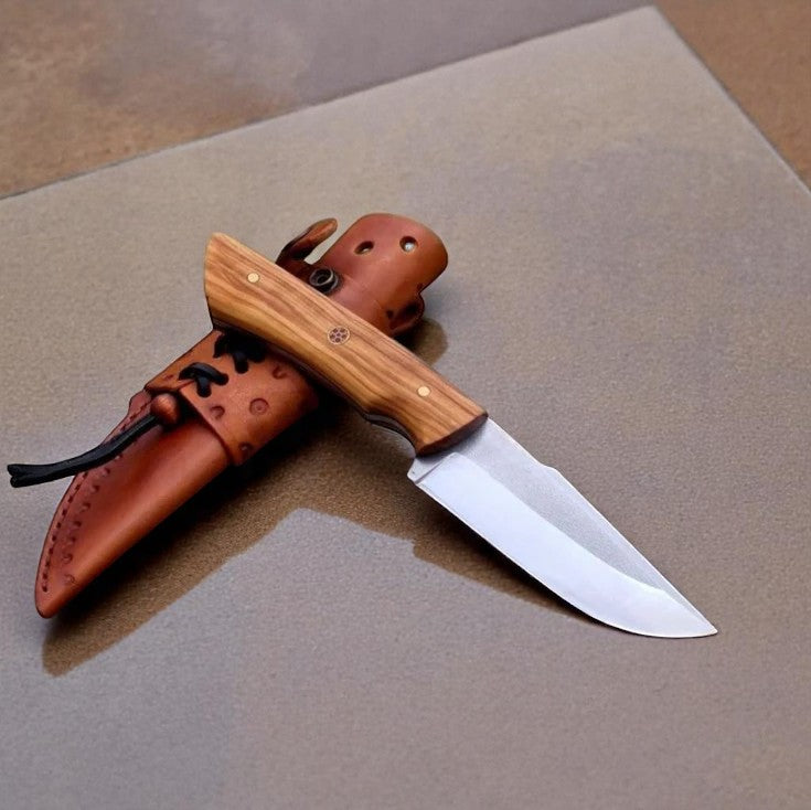 Knife – J2 Steel Blade & Olive Wood Handle"