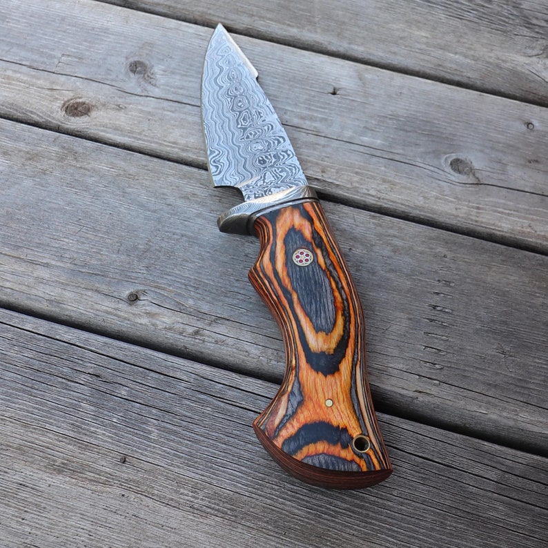 Damascus Steel Fixed Blade Knife - Collectible Hunting Camping Knife Fire Glow Pakkawood Handle Sheath Included