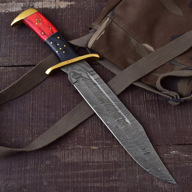 Damascus Steel Hunting Knife - Pattern Welded Clip Point Collectible Outdoor Knife with Leather Sheath