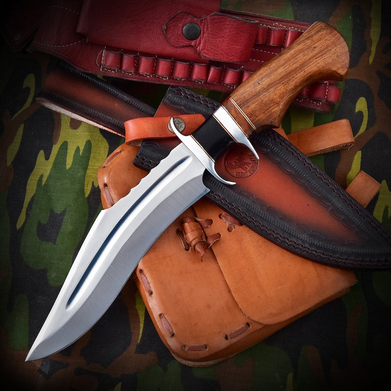 Stainless Steel Drop Point Outdoor Hunting Knife With Leather Sheath