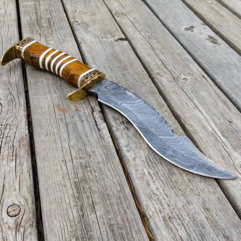 Damascus Steel Decorative Collectible Hunting Knife with Leather Sheath