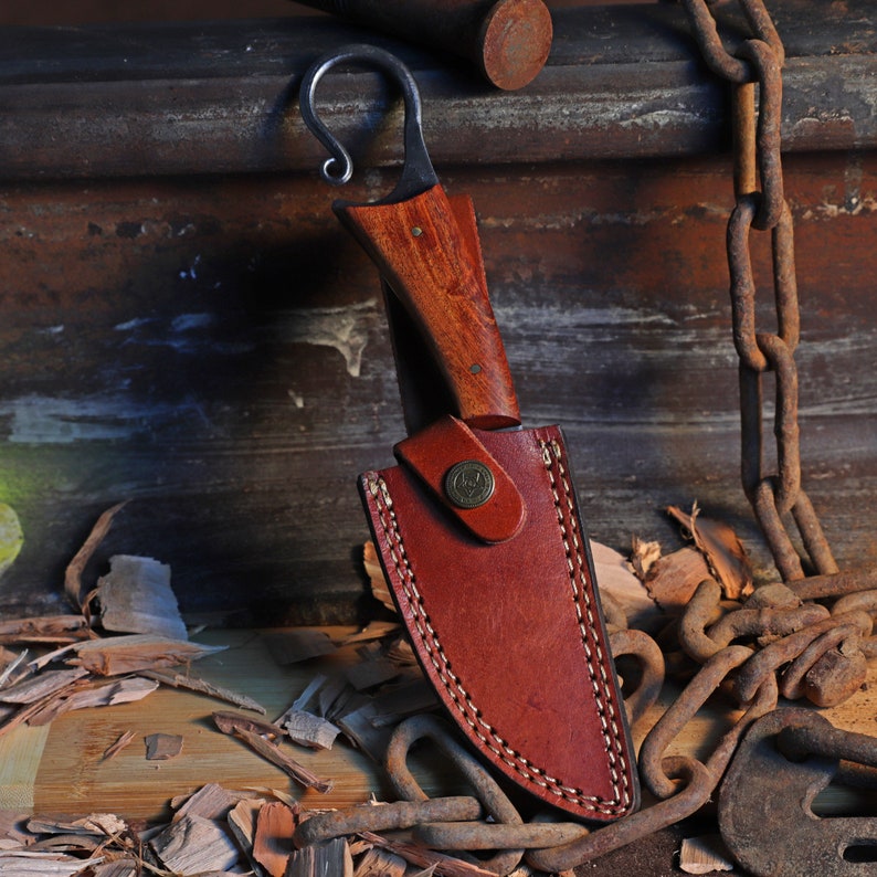 Hunting Knife | Functional Full Tang High Carbon Steel Sharpened Trailing Point Blade w/ Finger Hole - Brown Handle