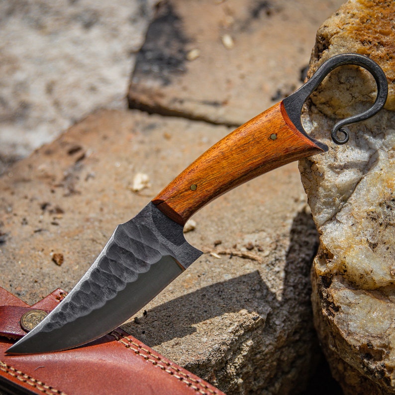 Hunting Knife | Functional Full Tang High Carbon Steel Sharpened Trailing Point Blade w/ Finger Hole - Brown Handle