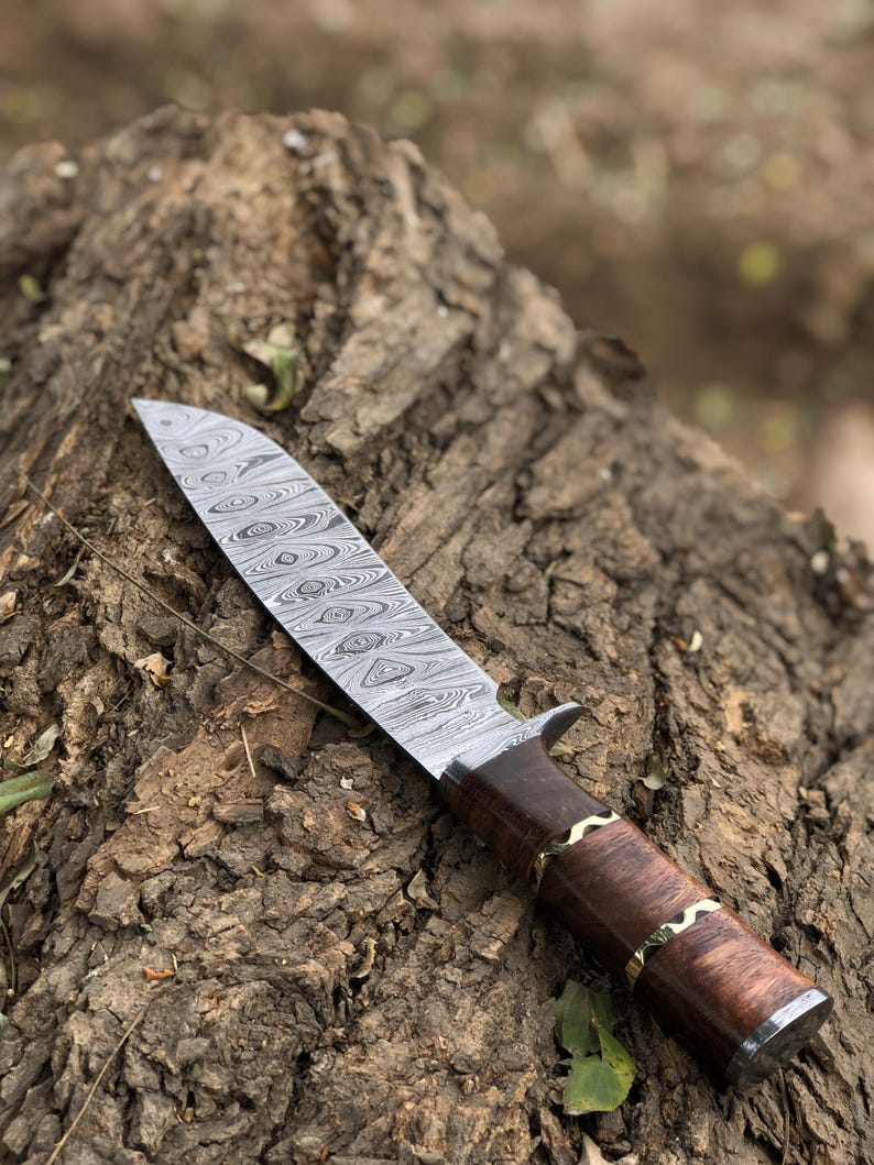 Custom Handmade Damascus Steel Hunting Knife