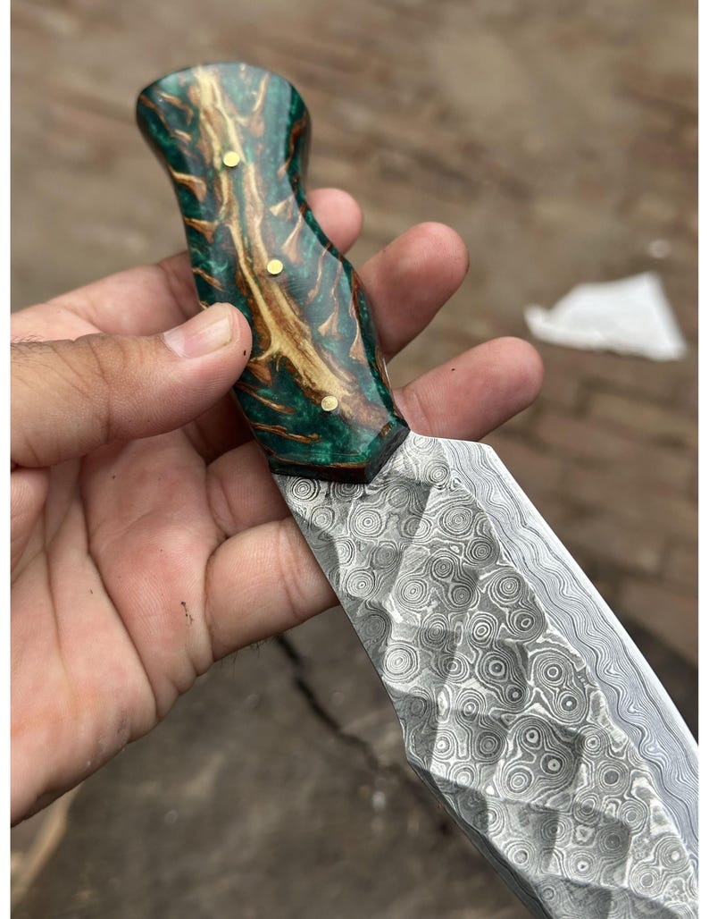 Handmade Damascus Steel Hunting Knife: Resin Pine Cone Handle, Leather Sheath