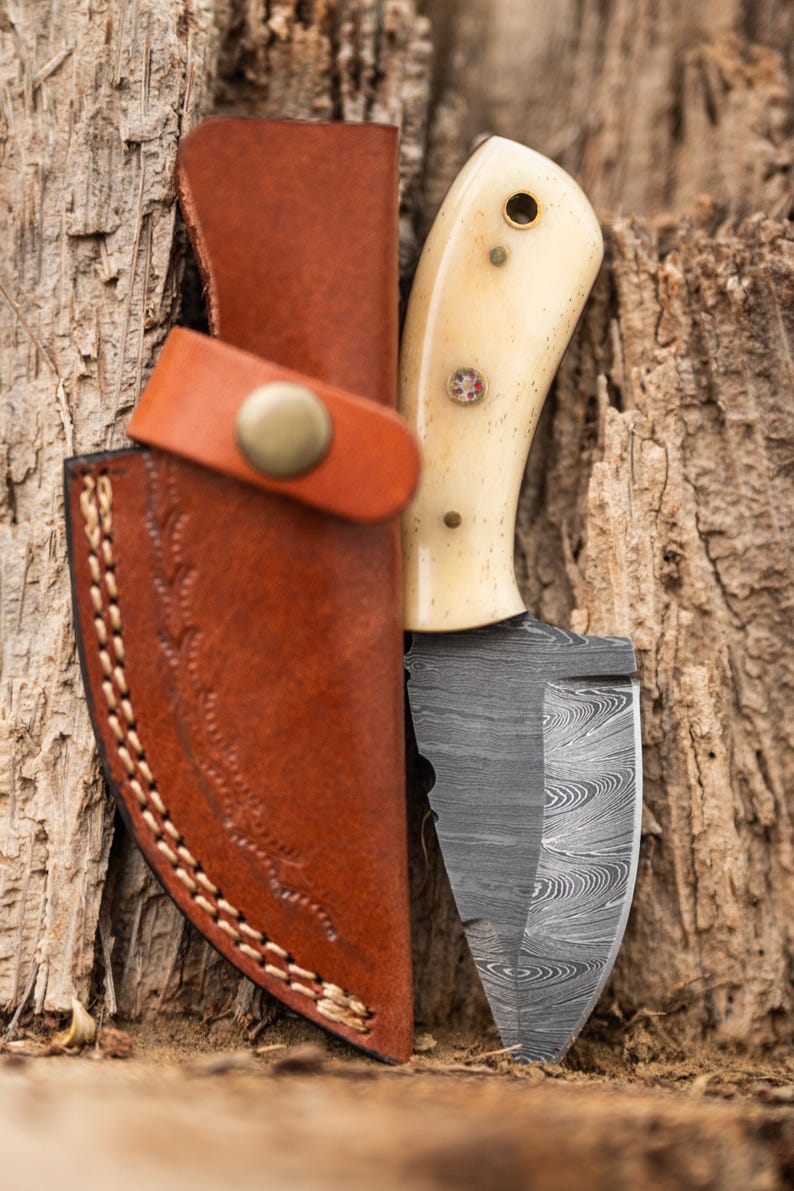 Custom Handmade Damascus Steel Skinner Knife With Leather Sheath