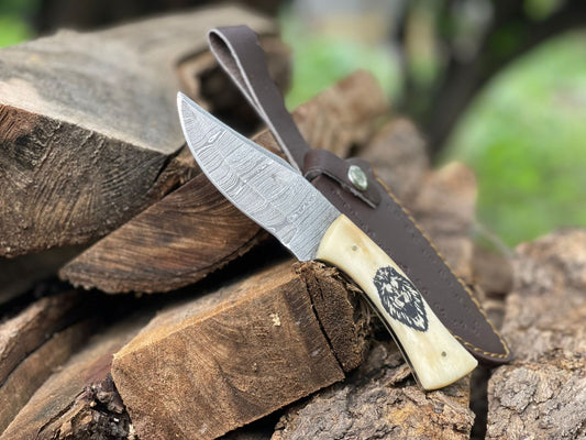 Handmade Damascus Steel Blade Skinning Knife with Leather Sheath Cover