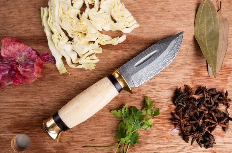 Custom Handmade Damascus Hunting Knife