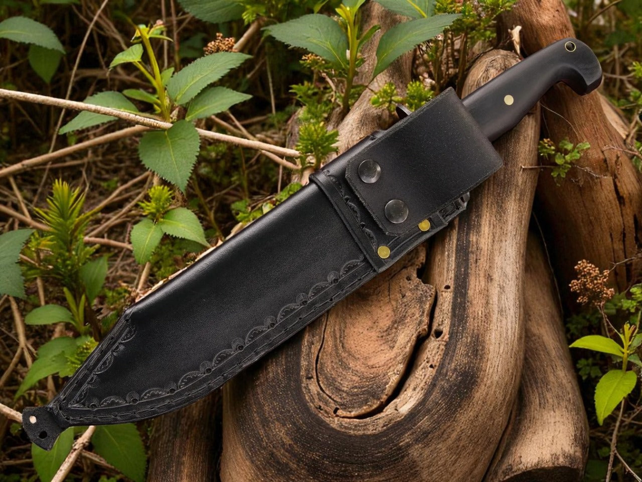 Tercio Raider, 10" Full Tang Bowie Knife. Leather Sheath, Micarta Grips