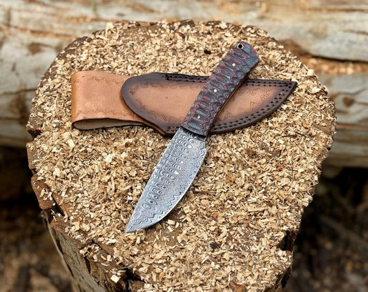 Handmade Damascus Steel Skinning Knife Ergonomic Handle With Leather Sheath