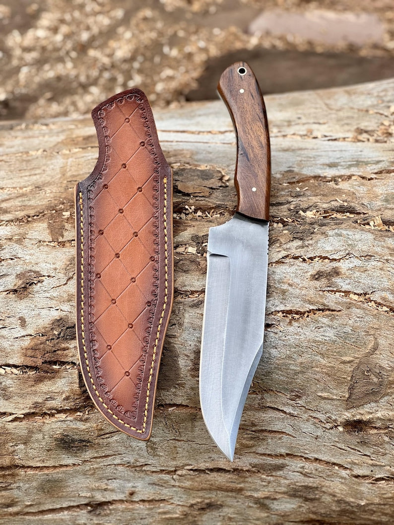 Custom Handmade D2 Steel Hunting Knife Rosewood Handle With Leather Sheath