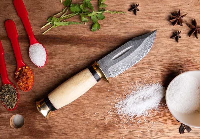 Custom Handmade Damascus Hunting Knife