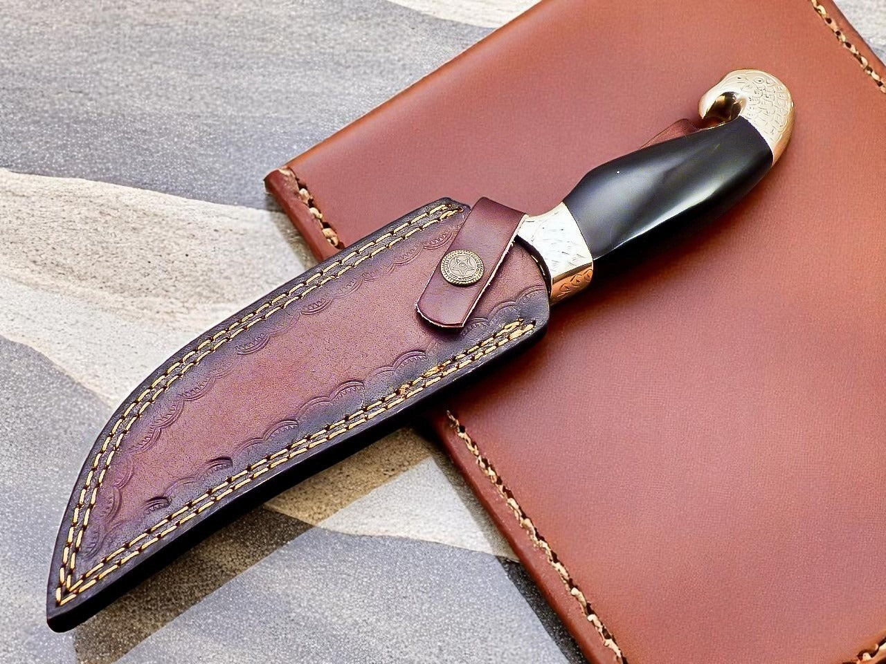 Custom Handmade Damascus Steel Hunting Knife With Leather Sheath