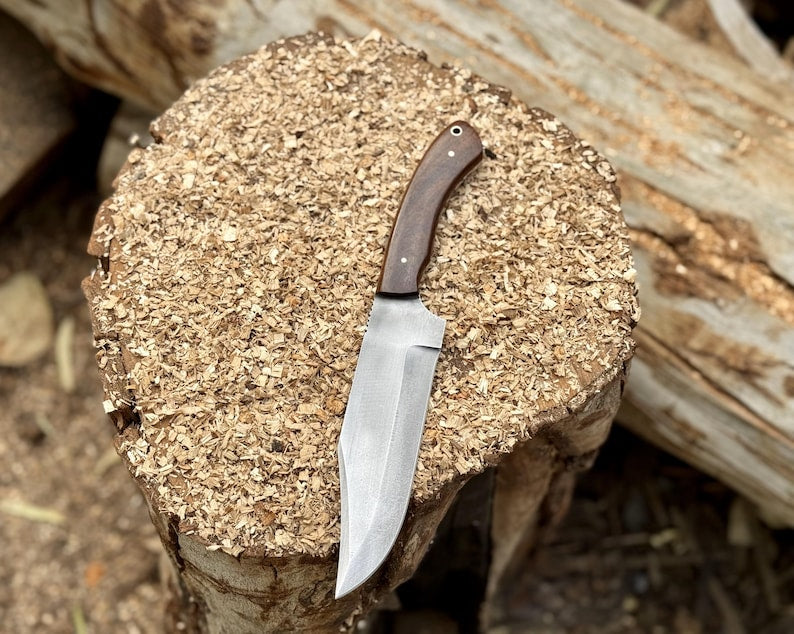 Custom Handmade D2 Steel Hunting Knife Rosewood Handle With Leather Sheath