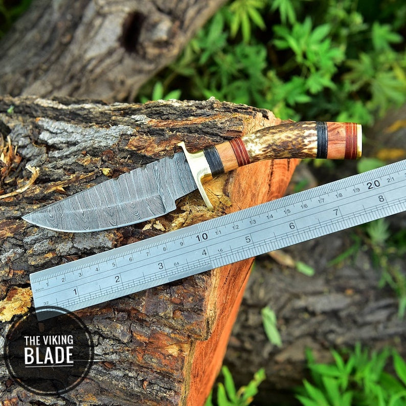 Custom Handmade Damascus Steel Hunting Skinning Knife Stag HANDLE BRASS GUARD Comes With Genuine Leather Seath