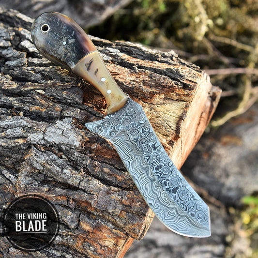 Custom Handmade Damascus Steel hunting fixed blade survival bull Cutter knife Ram Horn Comes With Genuine Leather Sheath