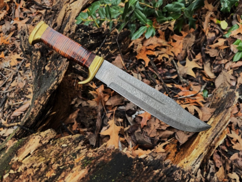Custom Handmade Damascus Steel Bowie Knife With Leather Sheath