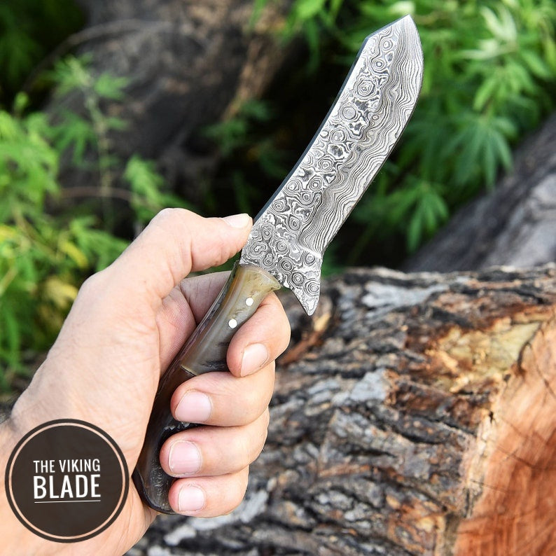 Custom Handmade Damascus Steel hunting fixed blade survival bull Cutter knife Ram Horn Comes With Genuine Leather Sheath