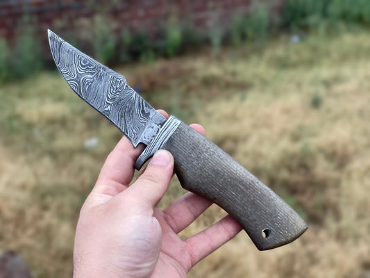 Custom Handmade Damascus Steel Hunting Bobcat Knife