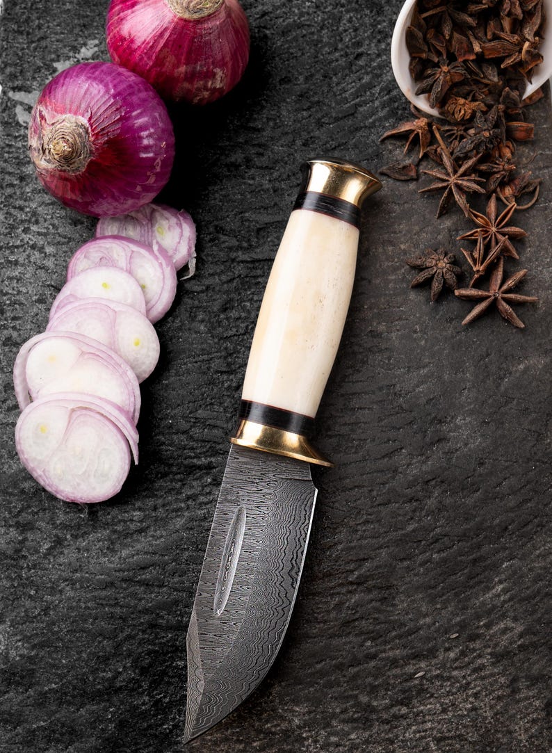Custom Handmade Damascus Hunting Knife