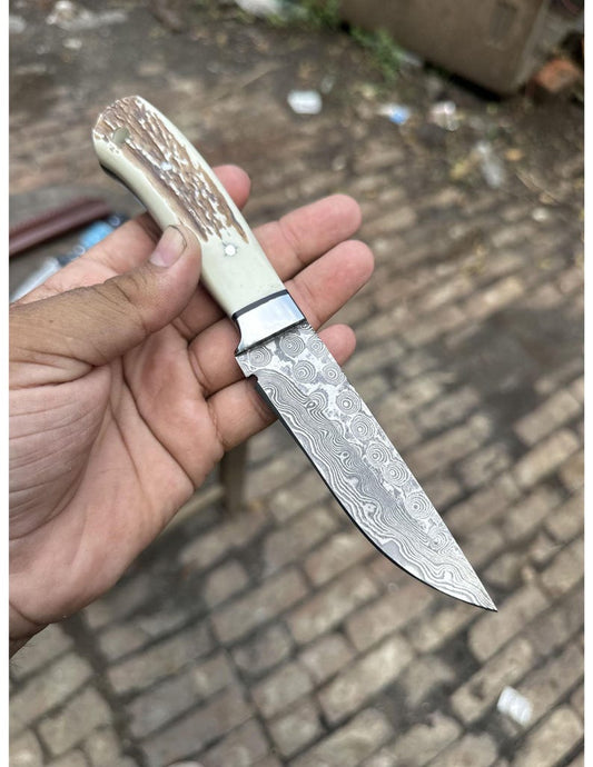 Handmade Damascus Steel Skinner Knife
