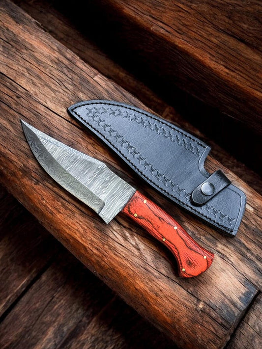 Damascus Steel Hunting Knife Red Wood Handle With Leather Sheath