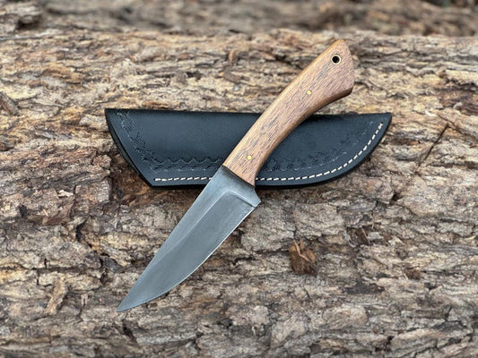D2 Steel Hunting Skinner Knife Full Tang Walnut Handle With Leather Sheath