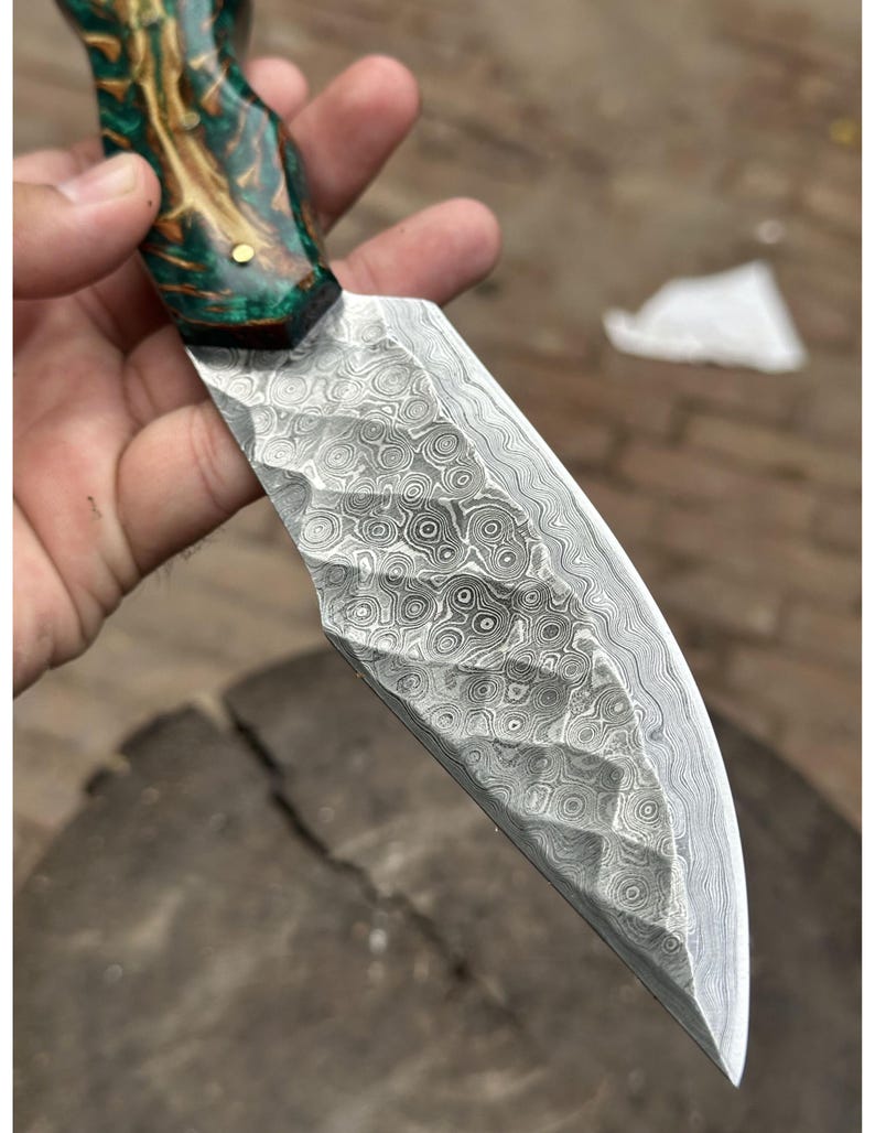 Handmade Damascus Steel Hunting Knife: Resin Pine Cone Handle, Leather Sheath