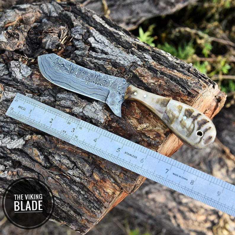 Custom Handmade Damascus Steel hunting fixed blade survival bull Cutter knife Ram Horn Comes With Genuine Leather Sheath