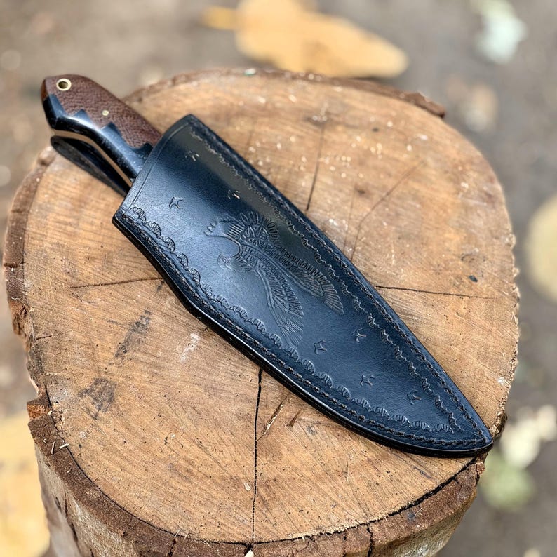Hand Forged Damascus Steel Hunting Knife Resin & Wood Handle With Leather Sheath