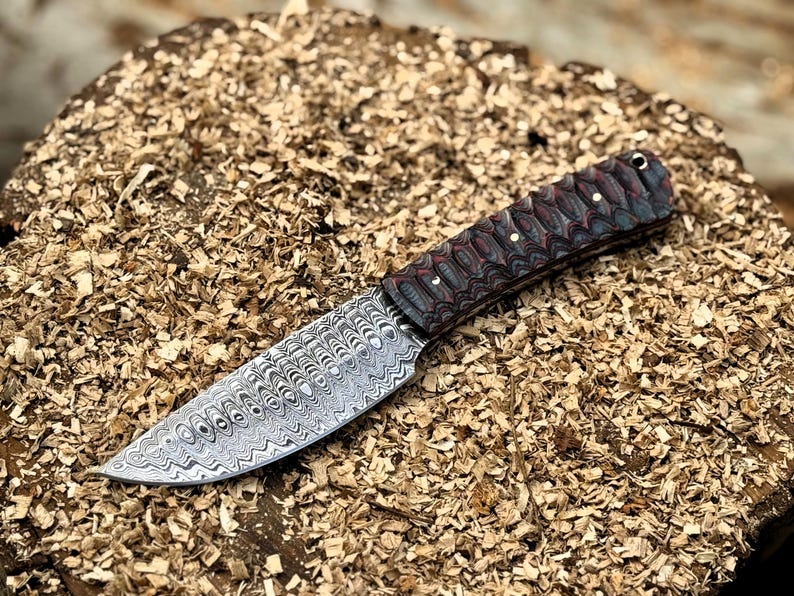 Handmade Damascus Steel Skinning Knife Ergonomic Handle With Leather Sheath