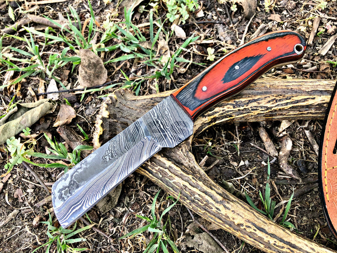 Custom Handmade Bull Cutter Knife Hand Forged Damascus EDC Knife With Leather Sheath