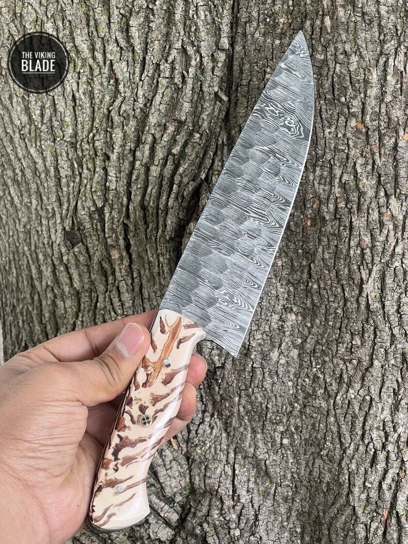 Handmade Damascus Steel Chef Knife Kitchen Fillet Boning Pinecone Handle Comes With Genuine Leather Sheath