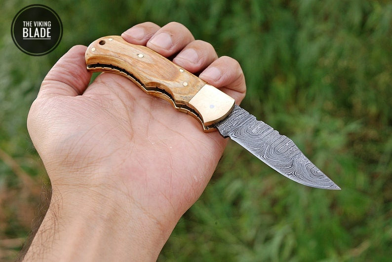 Custom handmade Damascus Steel Folding Pocket with Olivewood Handle & Comes with Genuine Leather Sheath