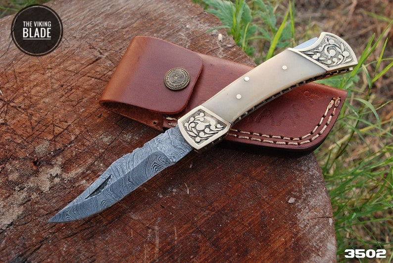 Custom Handmade Damascus Steel folding pocket knife Hunting Camping Comes with Genuine Leather Sheath