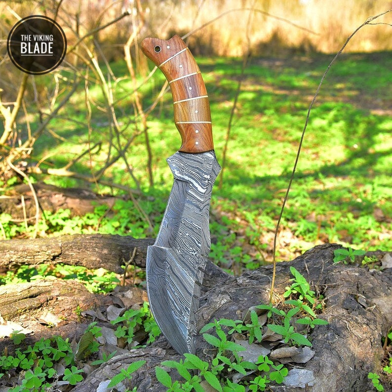 12” Handmade Damascus Steel hunting tracker fixed blade Bushcraft Knife Comes with leather cover