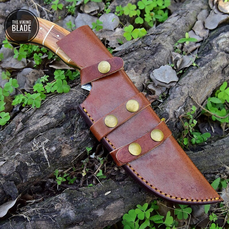 12” Handmade Damascus Steel hunting tracker fixed blade Bushcraft Knife Comes with leather cover